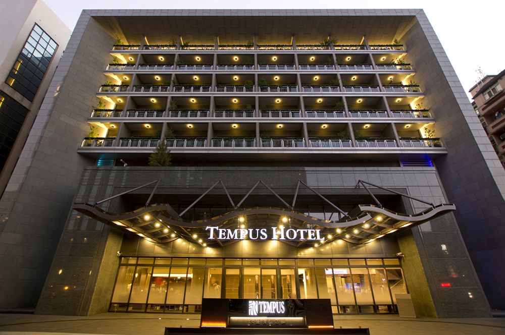 Check Inn Select Taichung Dadun Exterior photo